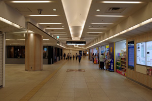 横浜西口ジョイナス地下街３